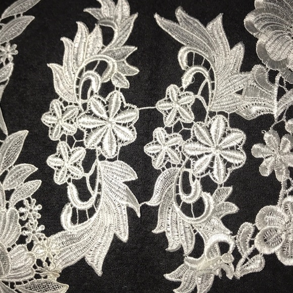New Beautiful 6 pc Lot of Lace Appliqués Lot #110 - Picture 7 of 8